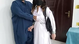 Desi Pakistani School Girl Fucked By Will not hear of Facetiousmater