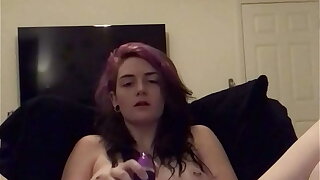 Amateur Young Girl Uses Toys And Fingers Pussy